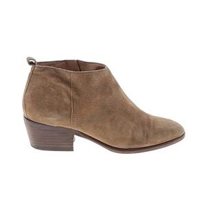 J. Crew Tan Suede Ankle Boots size 9 🥂